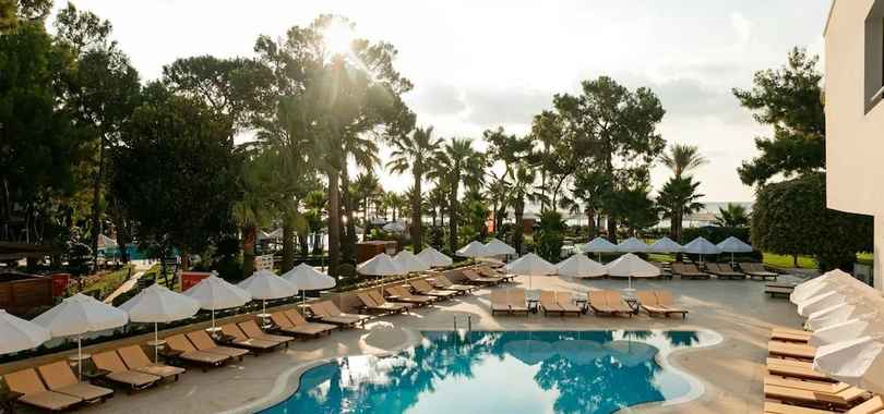 Seven Seas Hotel Life