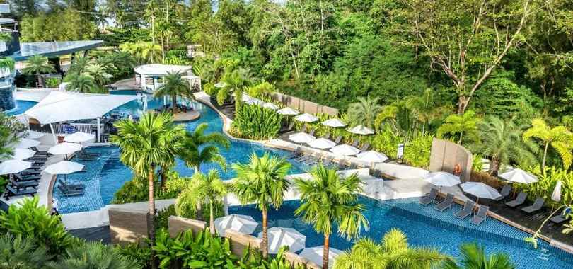Novotel Phuket Karon Beach Resort & Spa
