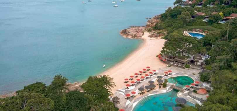 Отель The Tongsai Bay