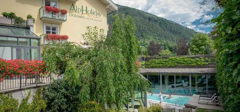 Отель Alpholiday Dolomiti