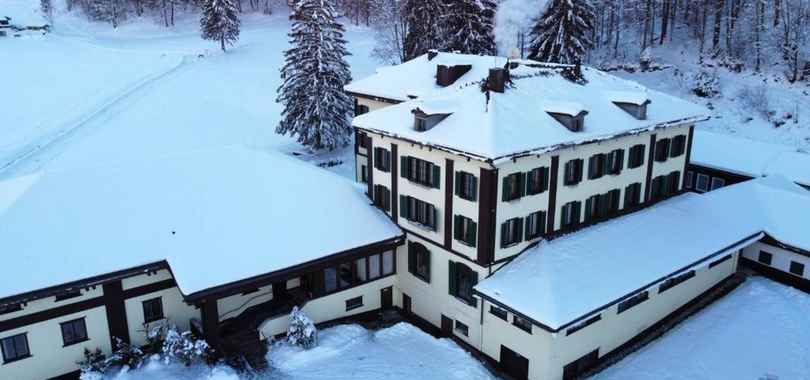 Отель Thermal Bad Serneus