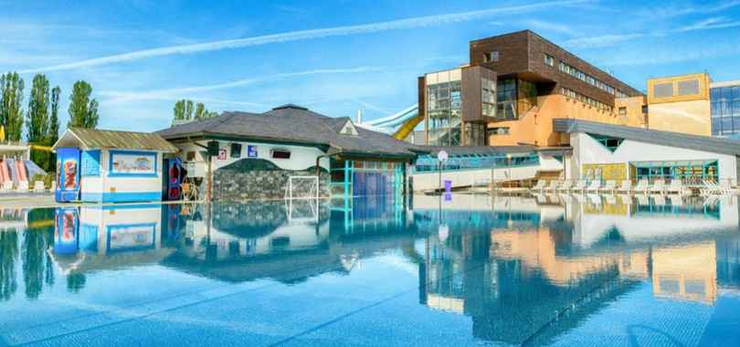 Hotel AquaCity Seasons