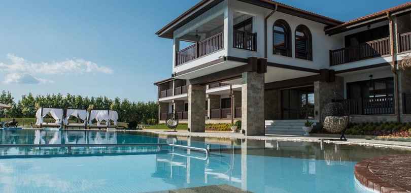 Boutique Complex Trakiets