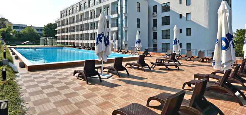 White Rock Castle Suite Hotel & Wellness Club