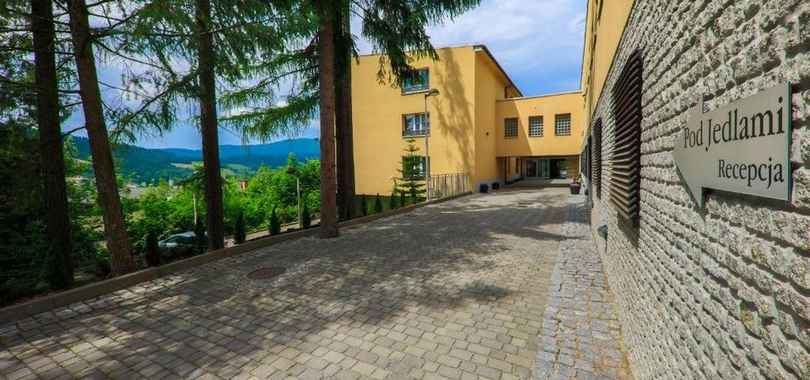 Hotel Pod Jedlami