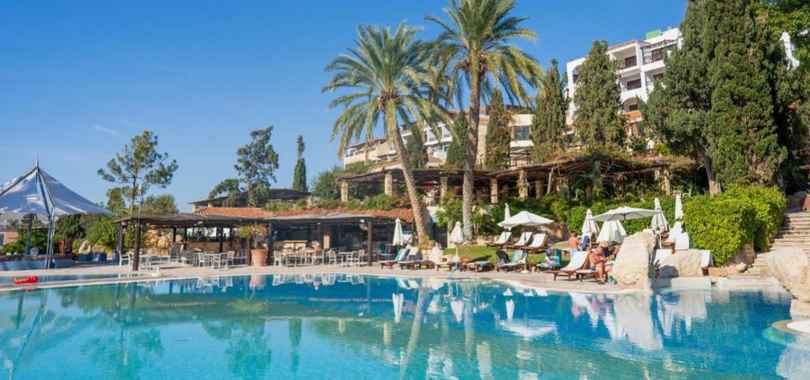 Coral Beach Hotel & Resort