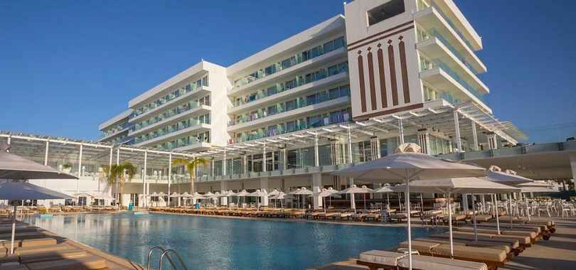 Отель Constantinos The Great Beach