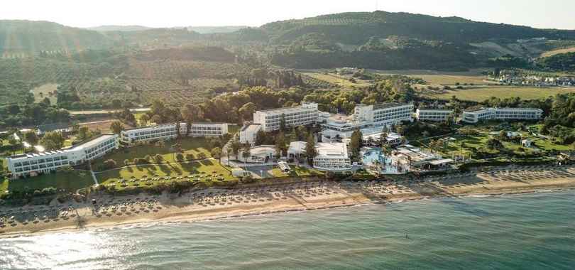 Robinson Kyllini Beach