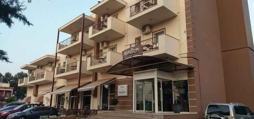 Maison Hotel