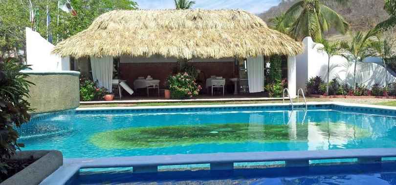 Canadian Resorts Huatulco