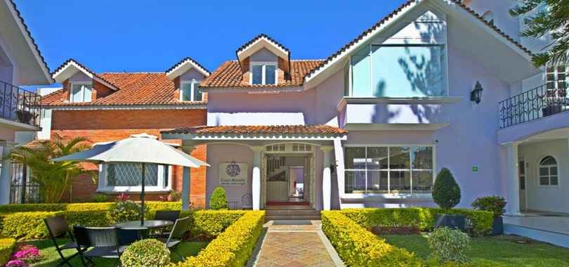 Casa Bonita Hotel & Luxury Residence