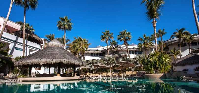 Club Cascadas de Baja