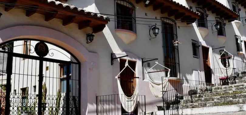 Magnolias Boutique Suites & SPA