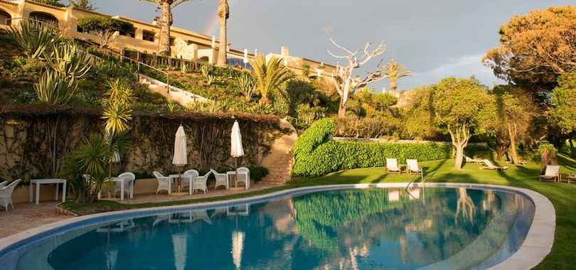 Vila Joya Home, Restaurant & Spa