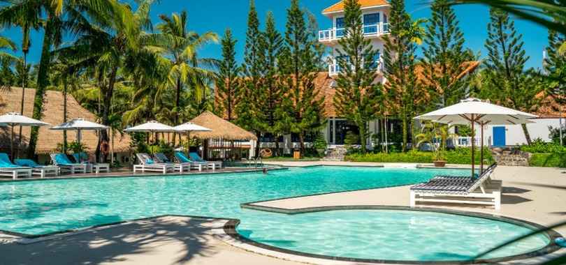 L'Azure Resort and Spa