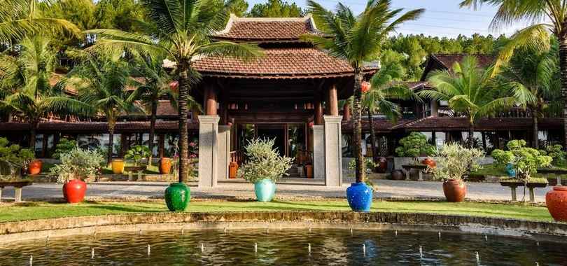 Отель Sankofa Village Hill Resort and Spa