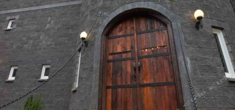 The Castle On Tamborine