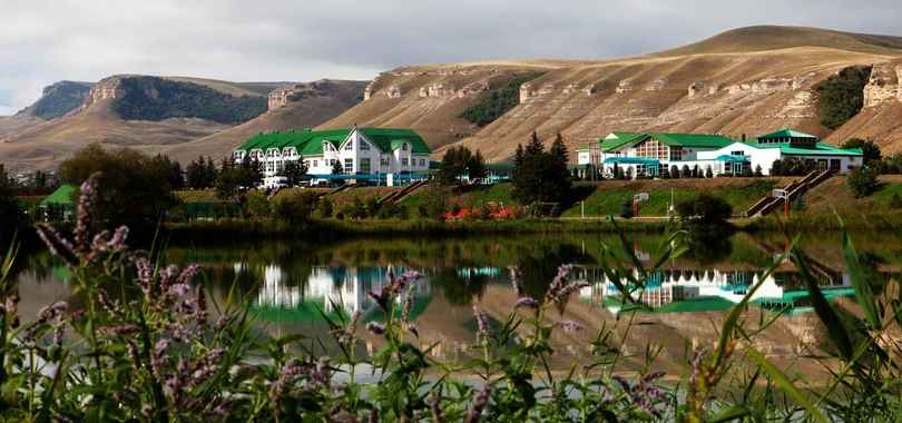 Отель «Адиюх Пэлас»