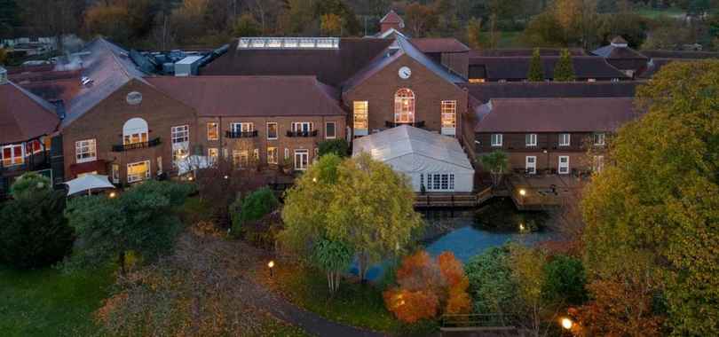 Tudor Park Marriott Hotel & Country Club