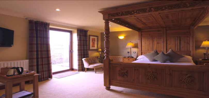 Three Horseshoes Country Inn and Spa