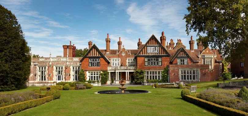 Macdonald Elmers Court Resort