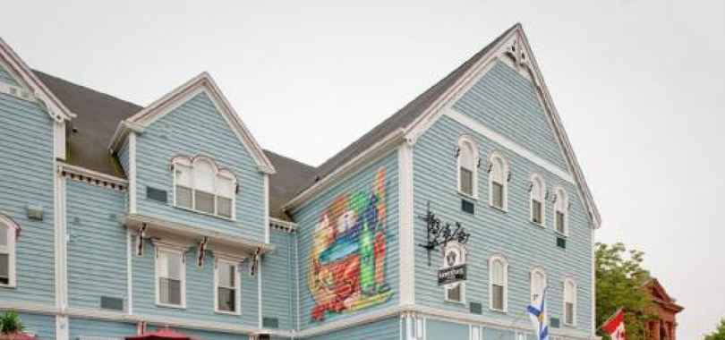 Lunenburg Arms Hotel and Spa