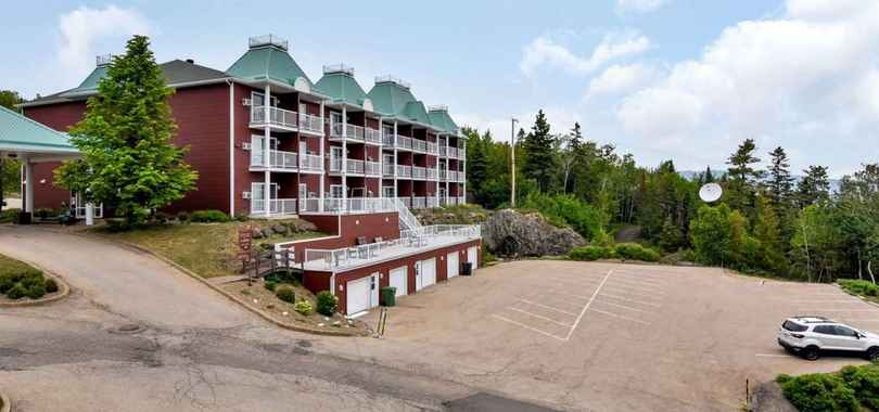 Les Pavillons du Petit Manoir du Casino