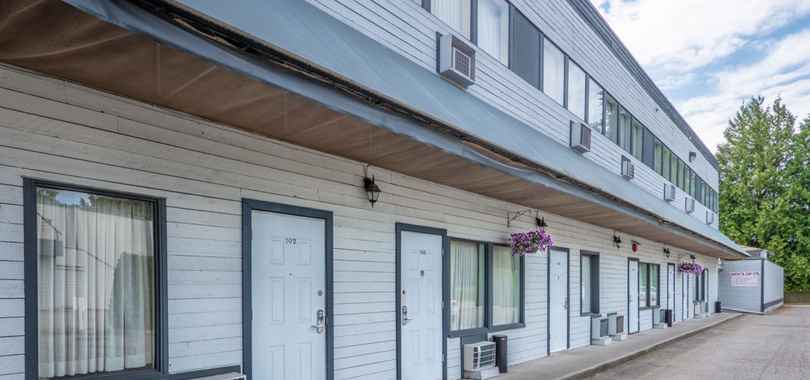 Cedars Inn Hotel & Convention Center