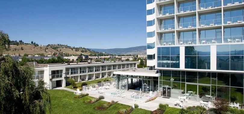 Best Western Plus Kelowna Hotel & Suites, фото 2