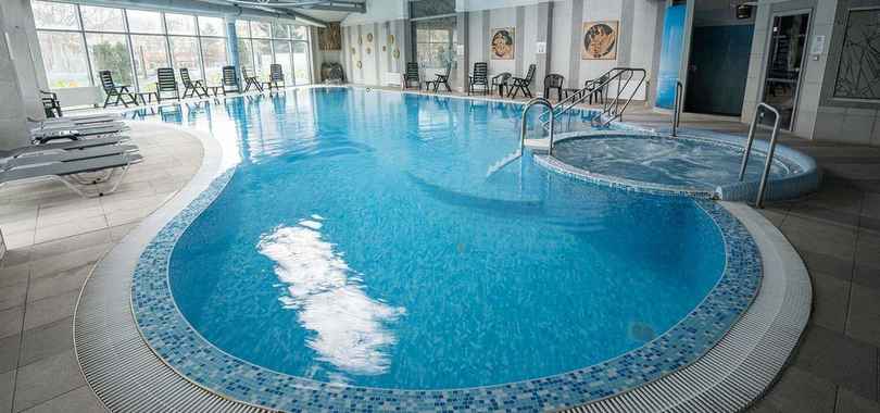 Diplomat Plaza Hotel & Resort