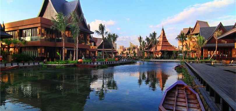 Mangrove Tree Resort World Sanya Bay — Queen Palm Towers