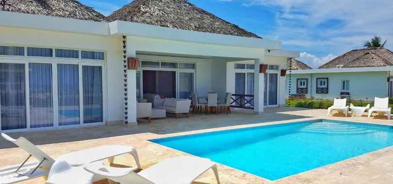 Ocean Village Deluxe