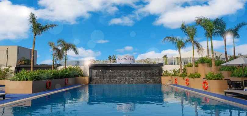 Novotel Manila Araneta City Hotel, фото 2