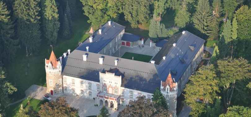 Chateau Herálec Boutique Hotel & Spa by L'OCCITANE