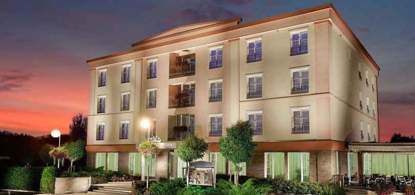 Francis Palace Hotel