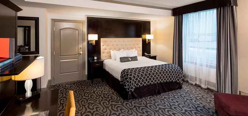 Hotel Blackhawk, Autograph Collection