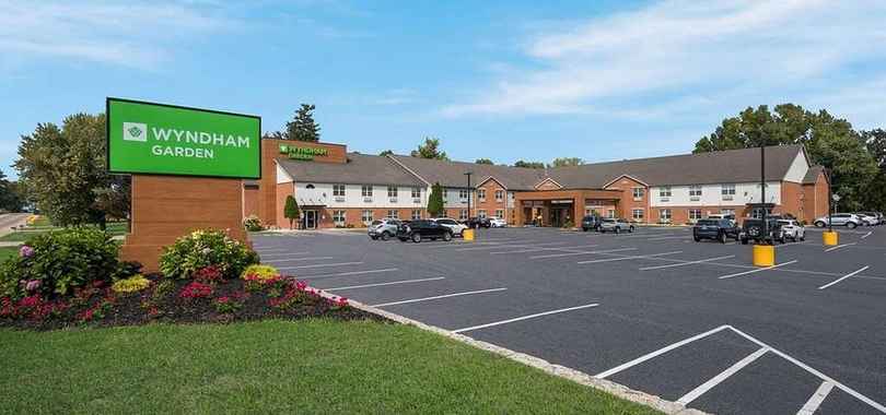 Ramada by Wyndham Galena Hotel and Day Spa