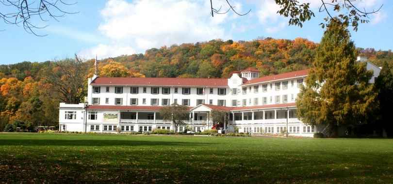 The Shawnee Inn and Golf Resort
