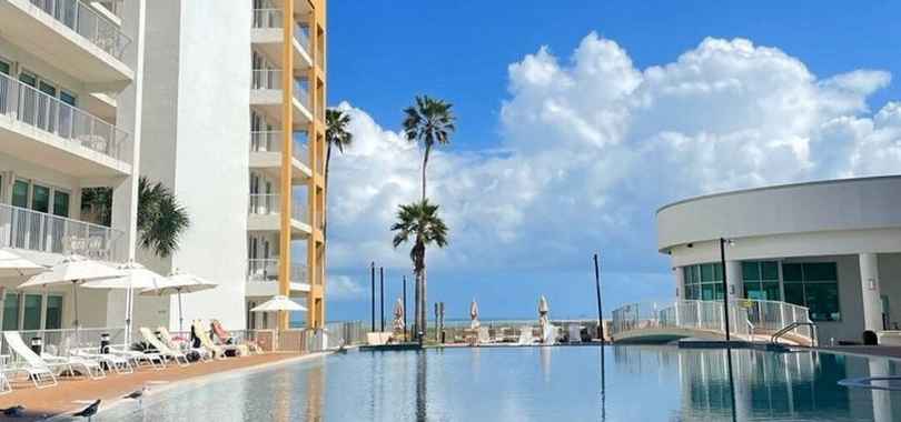 Peninsula Island Resort & Spa