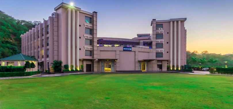Golden Tulip Chandigarh Panchkula