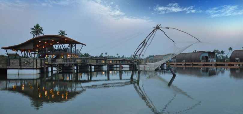 Aquatic Island by Poppys Cochin