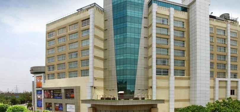 Mahagun Sarovar Portico Suites