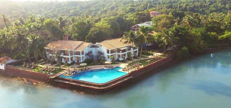 Acron Waterfront Resort