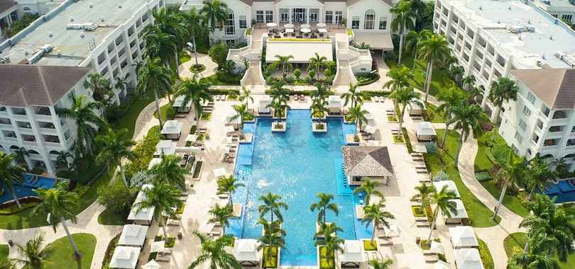 Hyatt Ziva Rose Hall