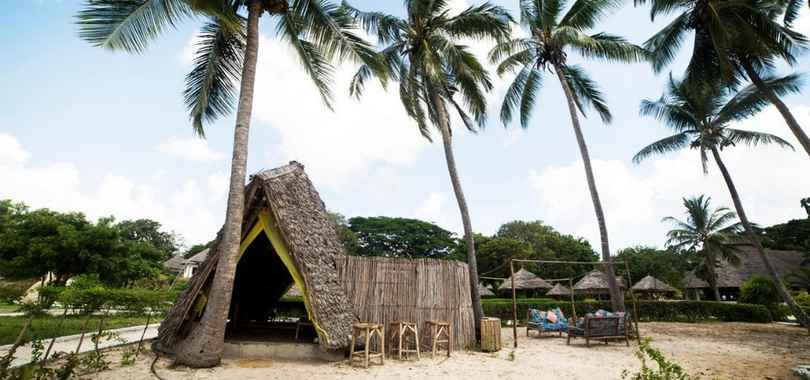 Antonio Beach Hotel and Spa