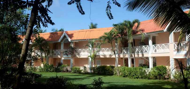 Coco Reef Resort and Spa