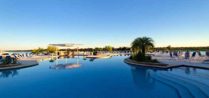 Resort Yacht y Golf Club Paraguayo