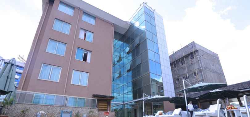 Отель Saro Maria