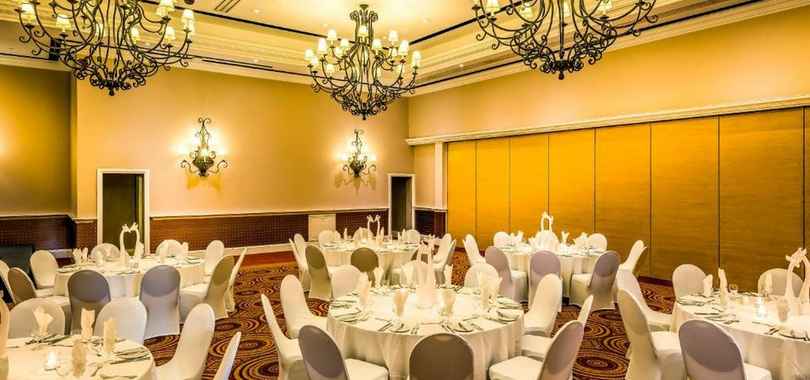 Avani Victoria Falls Resort