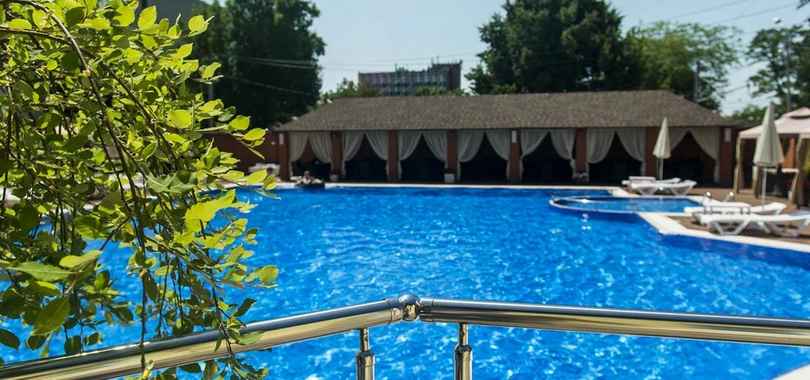 Отель «Шери Холл»